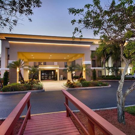 Hampton Inn Naples - I-75 Vineyards Екстериор снимка