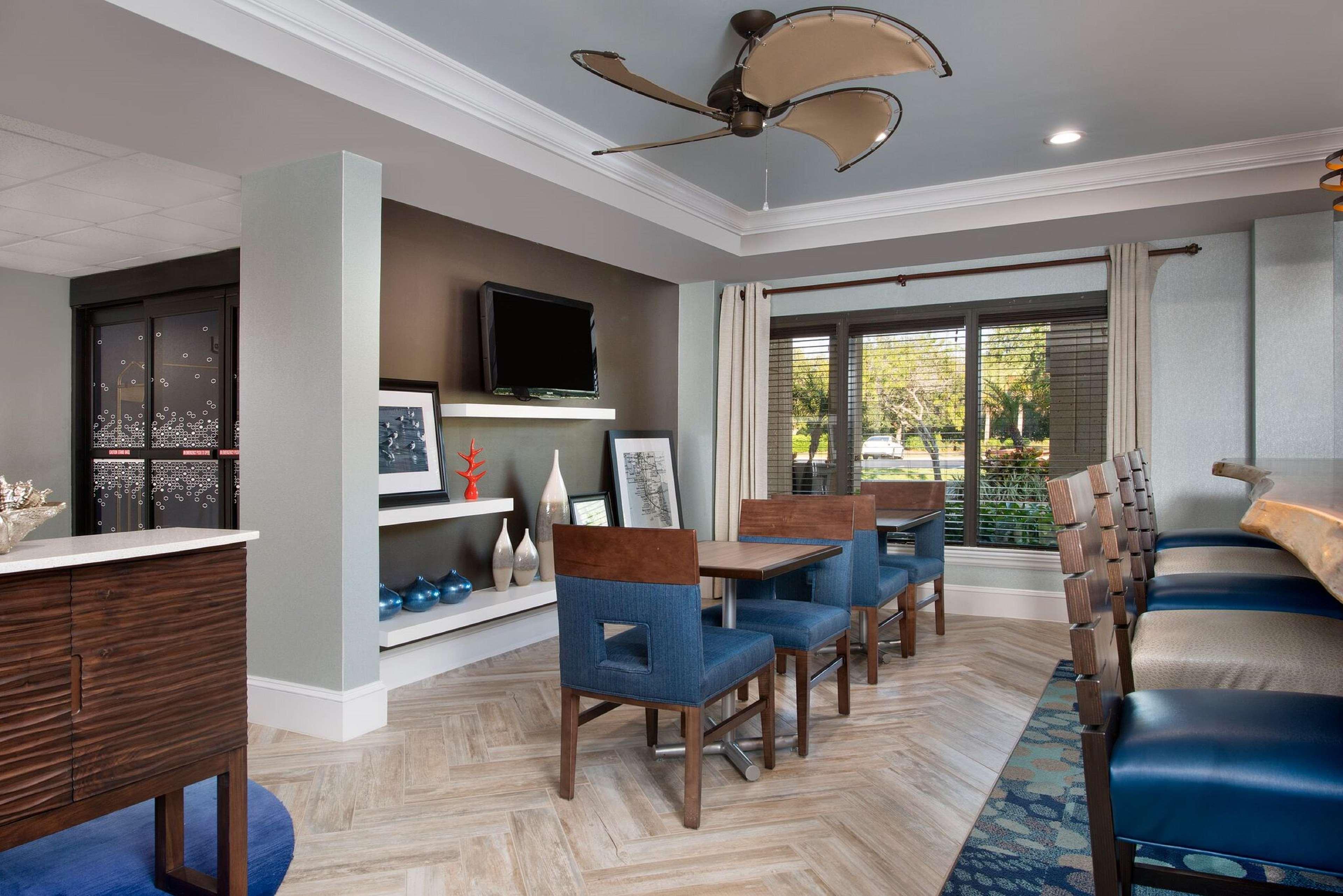 Hampton Inn Naples - I-75 Vineyards Екстериор снимка