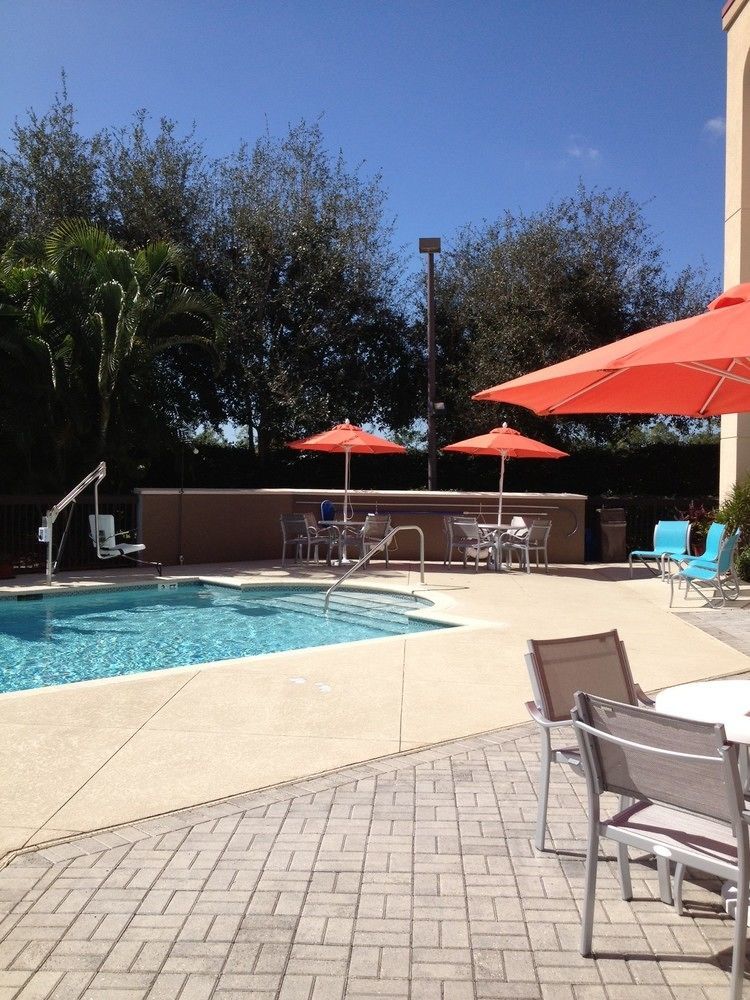 Hampton Inn Naples - I-75 Vineyards Екстериор снимка